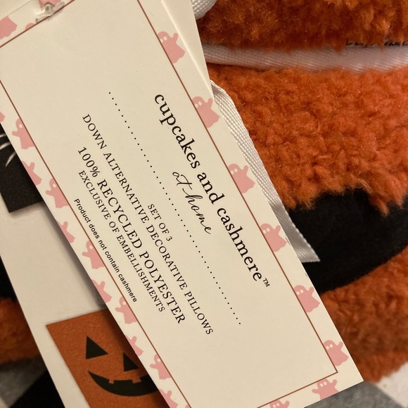 Halloween pillows - Picture 2 of 3